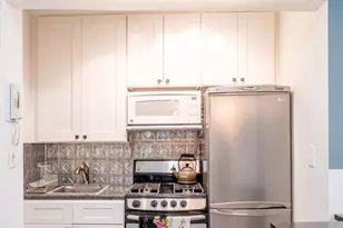 425 E 78th St, New York City, NY 10075 - Photo 3