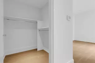 301 E 50th St, New York City, NY 10022 - Photo 9