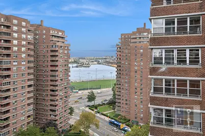 570 Grand Street #H1504, New York City, NY 10002 - Photo 13