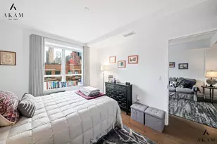 432 W 52nd St, New York City, NY 10019 - Photo 5