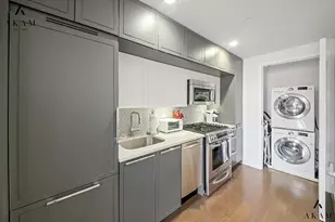 432 W 52nd St, New York City, NY 10019 - Photo 7