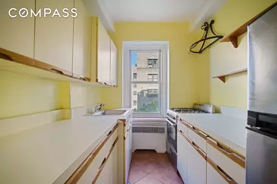 250 Cabrini Boulevard #5C, New York City, NY 10033 - Photo 9