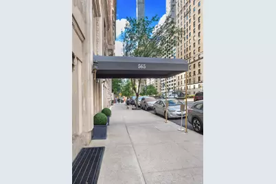 565 Park Avenue #11E, New York City, NY 10065 - Photo 11