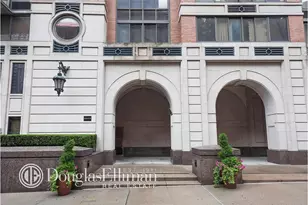 161 W 61st St, New York City, NY 10023 - Photo 13