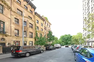 318 W 75th St, New York City, NY 10023 - Photo 9