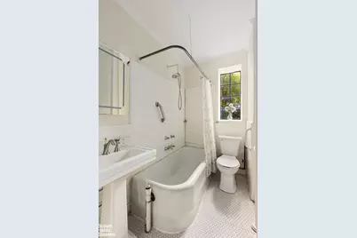 116 Pinehurst Avenue #D11, New York City, NY 10033 - Photo 7