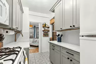 215 E 79th St, New York City, NY 10075 - Photo 17