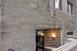 207 E 21st St, New York City, NY 10010 - Photo 9