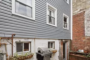 145 Van Dyke St, New York City, NY 11231 - Photo 15