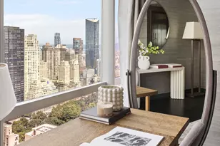 157 W 57th St, New York City, NY 10019 - Photo 9
