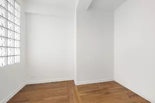 161 W 16th St, New York City, NY 10011 - Photo 5
