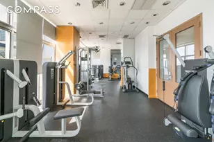 500 W 43rd St, New York City, NY 10036 - Photo 5