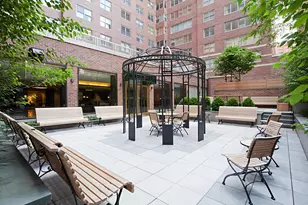 360 E 72nd St, New York City, NY 10021 - Photo 13