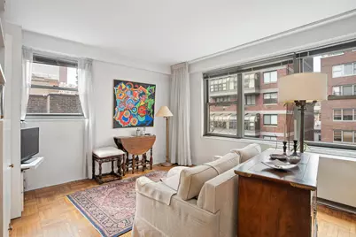 360 E 72nd Street #B804, New York City, NY 10021 - Photo 3