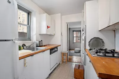 360 E 72nd Street #B804, New York City, NY 10021 - Photo 5