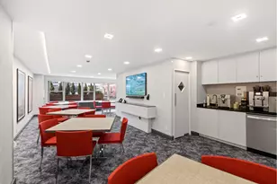 360 E 72nd St, New York City, NY 10021 - Photo 9