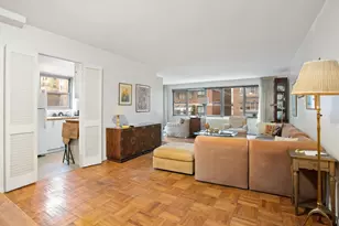 360 E 72nd St, New York City, NY 10021 - Photo 1