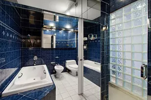 425 E 58th St, New York City, NY 10022 - Photo 19