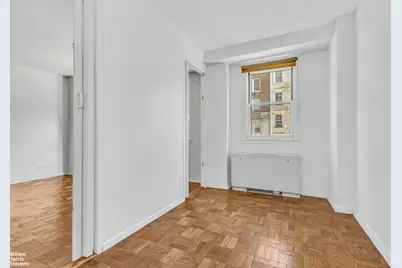 123 E 75th Street #3D, New York City, NY 10021 - Photo 21