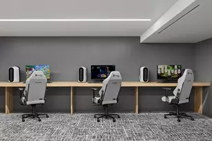 46-30 Center Blvd, New York City, NY 11109 - Photo 9