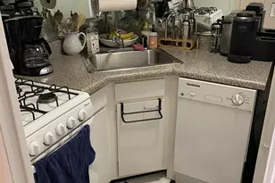 330 E 49th St, New York City, NY 10017 - Photo 3