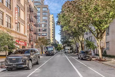 143 W 20th Street #2SN, New York City, NY 10011 - Photo 11