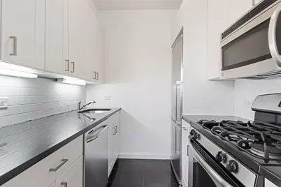167 E 61st Street #36A, New York City, NY 10065 - Photo 5