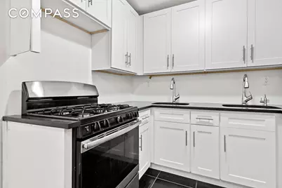 945 E 32nd Street, New York City, NY 11210 - Photo 5