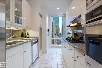 845 United Nations Plaza #21E, New York City, NY 10017 - Photo 11