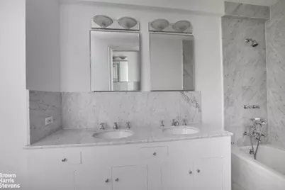 1 E End Avenue #4/5B, New York City, NY 10075 - Photo 23