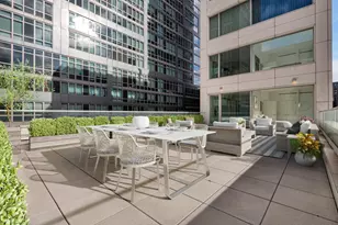 611 W 56th St, New York City, NY 10019 - Photo 35