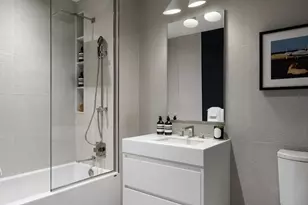 200 E 20th St, New York, NY 10003 - Photo 7