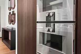 730 5th Ave, New York City, NY 10019 - Photo 19