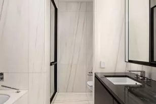 157 W 57th St, New York City, NY 10019 - Photo 7