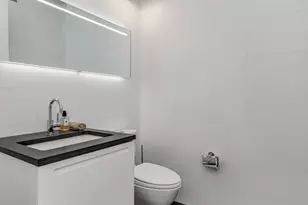 151 E 58th St, New York City, NY 10022 - Photo 17