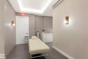 151 E 58th St, New York City, NY 10022 - Photo 25