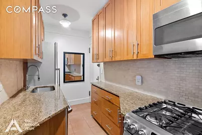 49 W 72nd Street #2C, New York City, NY 10023 - Photo 3