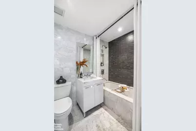 230 E 20th Street #23, New York City, NY 10003 - Photo 9