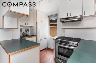 221 E 50th St, New York City, NY 10022 - Photo 3