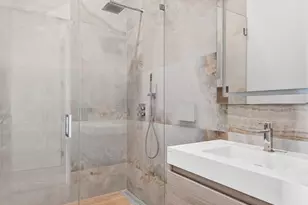 1023 Lorimer St, New York City, NY 11222 - Photo 5