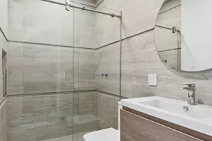 1023 Lorimer St, New York City, NY 11222 - Photo 7