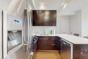 399 E 8th St, New York City, NY 10009 - Photo 3