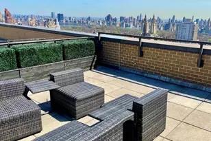 201 W 70th St, New York City, NY 10023 - Photo 9