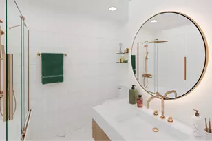 24 Central Park S, New York City, NY 10019 - Photo 17