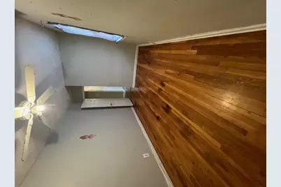 1241 E 98th Street, New York City, NY 11236 - Photo 15