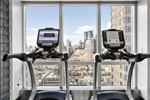 350 W 42nd St, New York City, NY 10036 - Photo 7