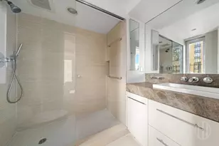 400 E 52nd St, New York City, NY 10022 - Photo 5