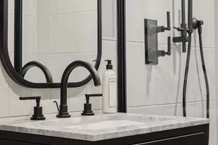 547 W 47th St, New York City, NY 10036 - Photo 7