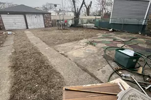 1707 Rockaway Pkwy, New York City, NY 11236 - Photo 17