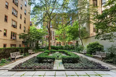 235 E 22nd Street #8L, New York City, NY 10010 - Photo 13